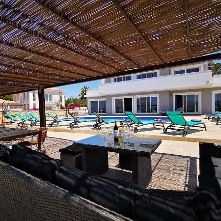 Villa Atlantica